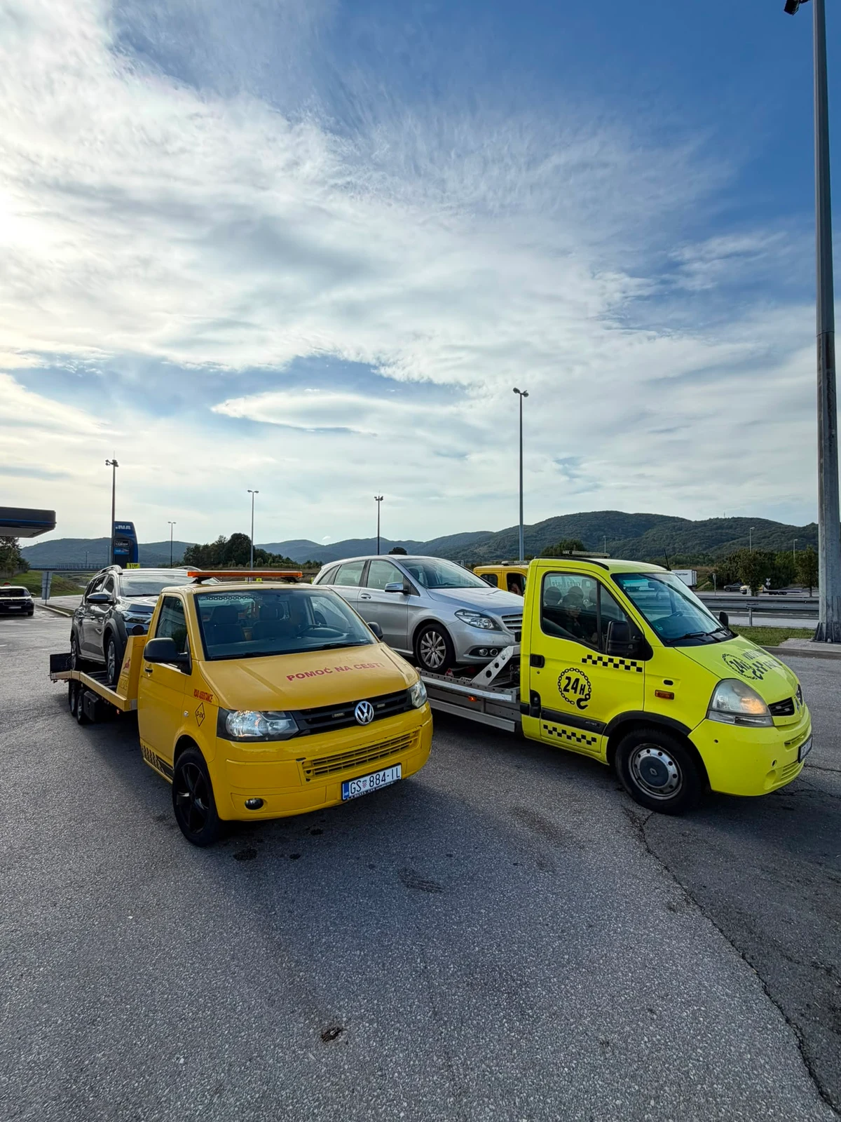 Servis, popravci i vučna služba